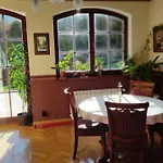 住宿加早餐酒店 Lesna Polana 斯克拉斯卡波伦巴