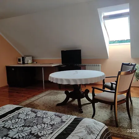 Lesna Polana Bed and Breakfast 3*