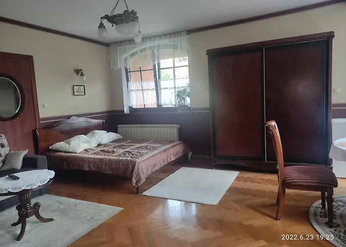Bed and breakfast Lesna Polana 3*